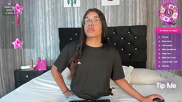 Snapshot of Hailey_johnsonn chatting on 09-14-25, 02:17 Hailey johnsonn online show from 09-14-25, 02:17