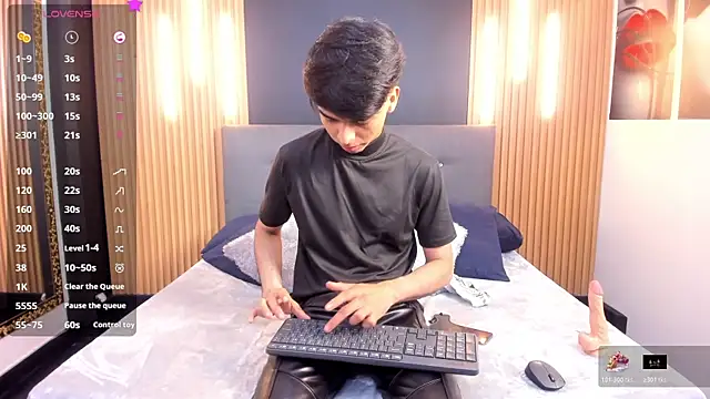 OnlyJos online show from 10-27-25, 07:37