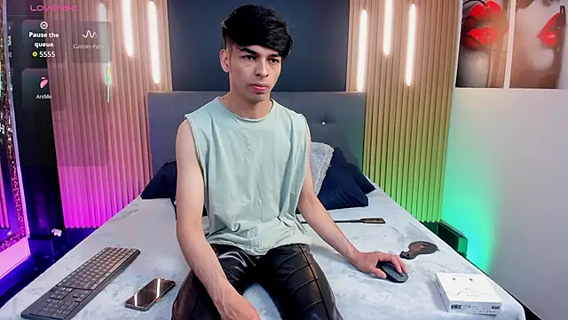 OnlyJos online show from 12-21-25, 01:57