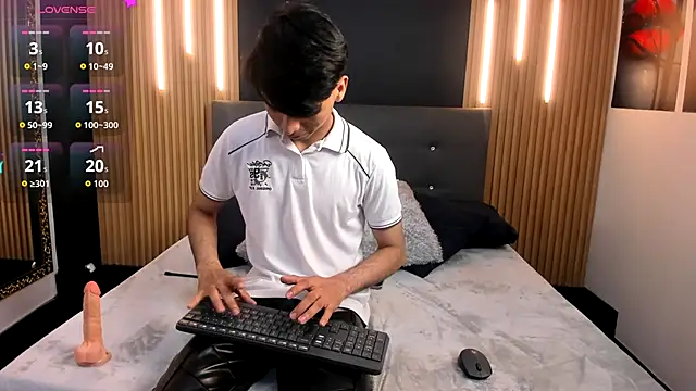 OnlyJos online show from 10-28-25, 07:46