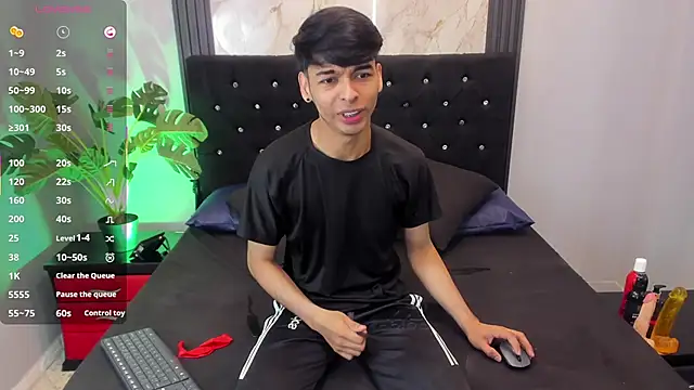 OnlyJos online show from 09-28-25, 02:02