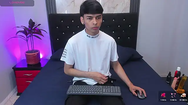 OnlyJos online show from 10-05-25, 01:24