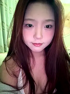 Snapshot of mimi9420 chatting on 11-18-25, 12:30 mimi9420 online show from 11-18-25, 12:30