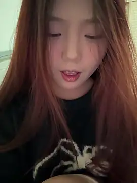 Snapshot of mimi9420 chatting on 02-09-26, 02:48 mimi9420 online show from 02-09-26, 02:48