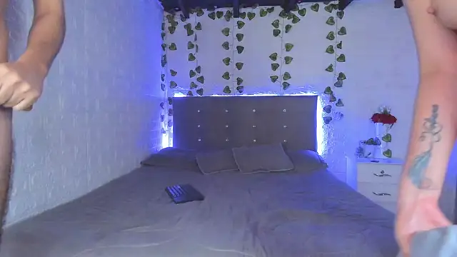 andyxraven  online show from 02-02-26, 03:27