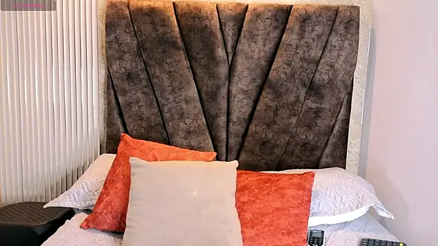 Miagomezx online show from 02-25-26, 09:03