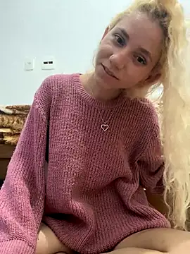 Bruna551 online show from 11-05-25, 03:20