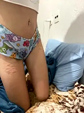 Snapshot of Bruna551 chatting on 11-04-25, 03:32 Bruna551 online show from 11-04-25, 03:32