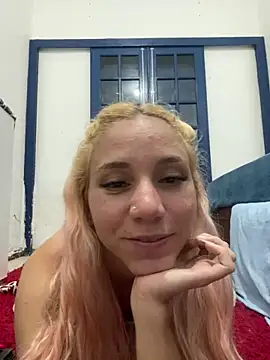 Snapshot of Bruna551 chatting on 09-30-25, 03:01 Bruna551 online show from 09-30-25, 03:01