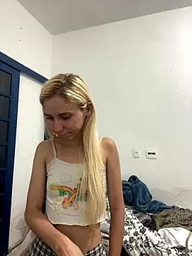 Bruna551 online show from 12-17-25, 04:01