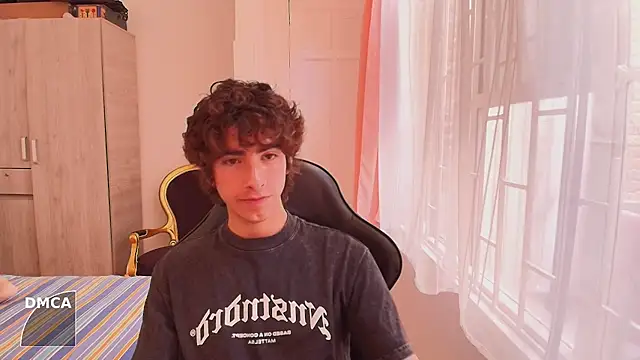 Nude Boy18 online show from 10-01-25, 08:24