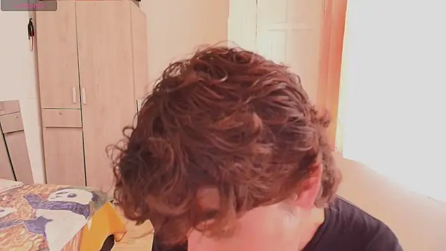 Nude Boy18 online show from 09-12-25, 04:18