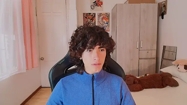 Nude Boy18 online show from 03-16-26, 08:00