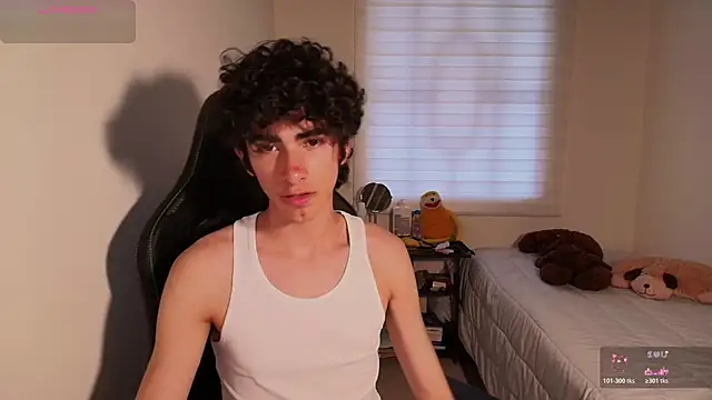 Nude Boy18 online show from 06-19-26, 10:58