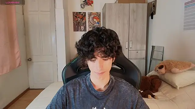 Nude Boy18 online show from 04-02-26, 02:52