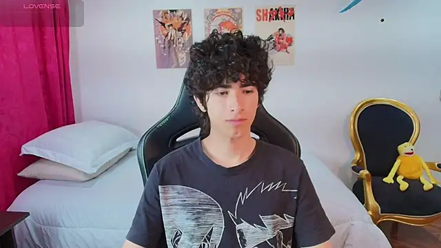 Nude Boy18 online show from 07-17-26, 12:41