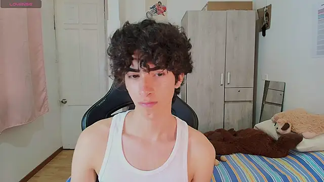 Nude Boy18 online show from 03-25-26, 04:34