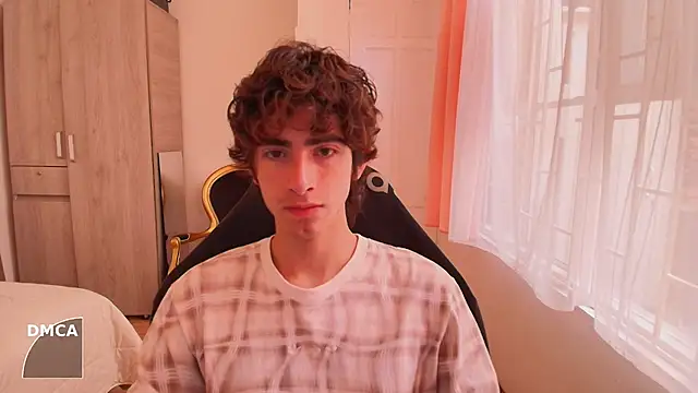 Nude Boy18 online show from 09-28-25, 09:33