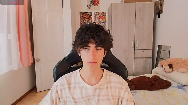 Nude Boy18 online show from 03-28-26, 08:10