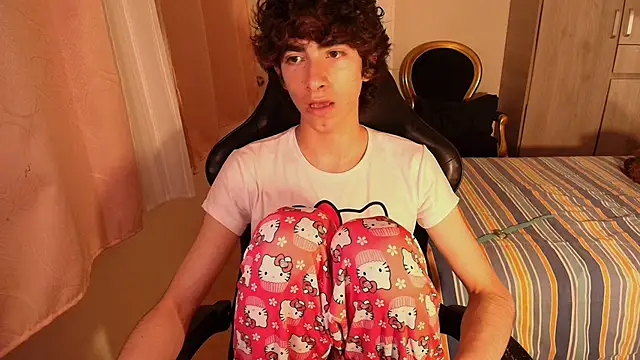 Nude Boy18 online show from 11-03-25, 01:55