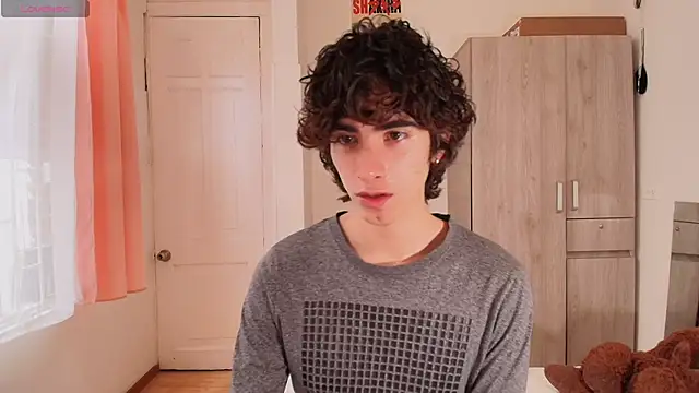 Nude Boy18 online show from 11-22-25, 09:24