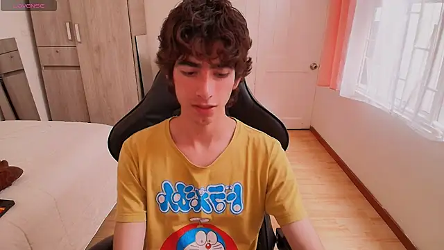 Nude Boy18 online show from 09-16-25, 09:27