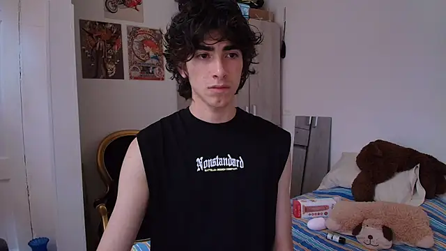 Nude Boy18 online show from 11-03-25, 09:51