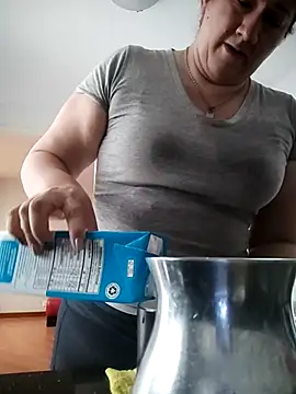 Aisha manzur online show from 02-06-26, 10:06