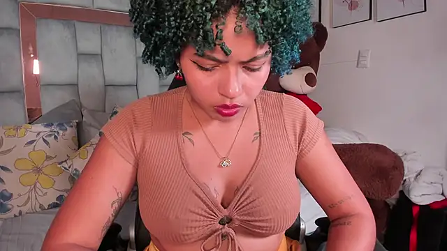 momo ayasse online show from 11-22-25, 03:16