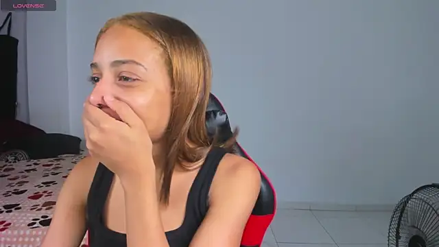 yumi hanna online show from 04-14-26, 02:49