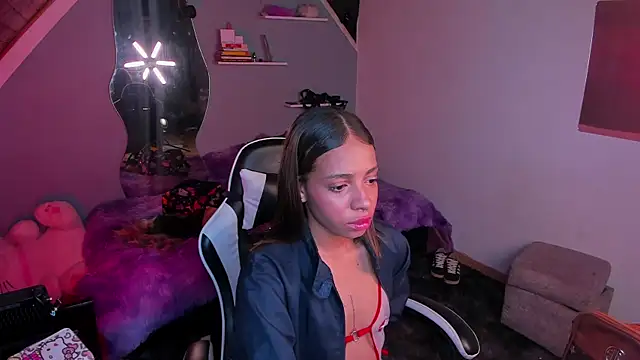 yumi hanna online show from 12-04-25, 02:32