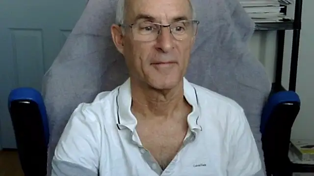 funone1999 online show from 12-18-25, 10:02