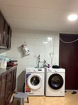 Jake Chris online show from 10-26-25, 05:13