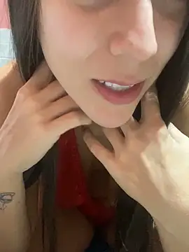 lucioliveira online show from 10-02-25, 05:49