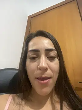 Snapshot of lucioliveira chatting on 02-15-26, 12:15 lucioliveira online show from 02-15-26, 12:15
