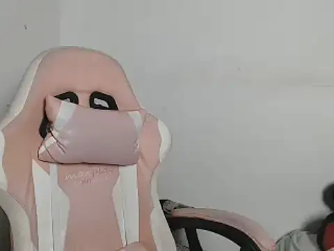 sophiadaza666 online show from 05-19-26, 12:04