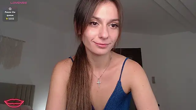Snapshot of Little_mia__ chatting on 09-25-25, 09:10 Little mia   online show from 09-25-25, 09:10
