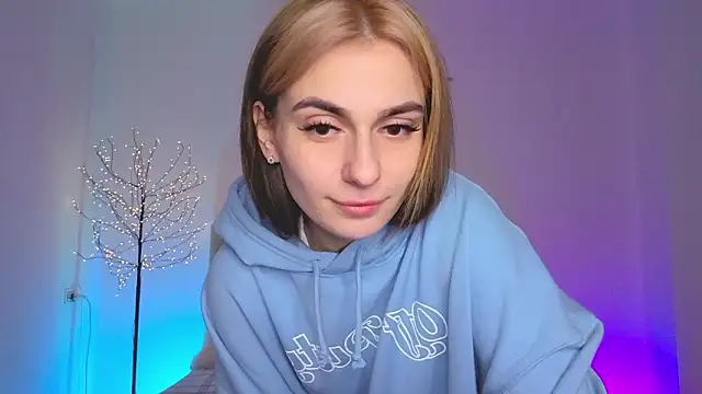 Little mia   online show from 02-28-26, 11:04