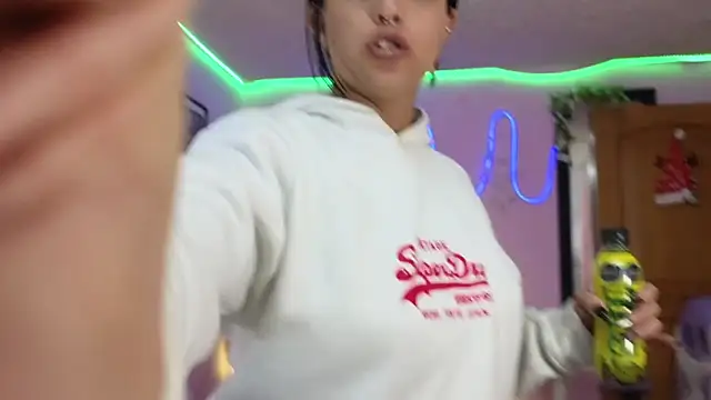 MiSofialeal online show from 10-08-25, 07:14