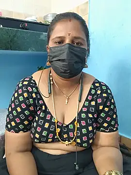 Snapshot of Tamil_Sweety chatting on 06-26-26, 03:56 Tamil Sweety online show from 06-26-26, 03:56
