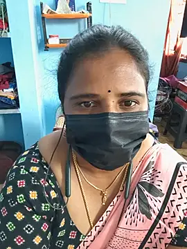 Snapshot of Tamil_Sweety chatting on 06-24-26, 03:38 Tamil Sweety online show from 06-24-26, 03:38