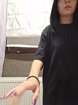 AllexyAle online show from 04-17-26, 09:39