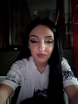 Snapshot of AllexyAle chatting on 10-11-25, 10:00 AllexyAle online show from 10-11-25, 10:00