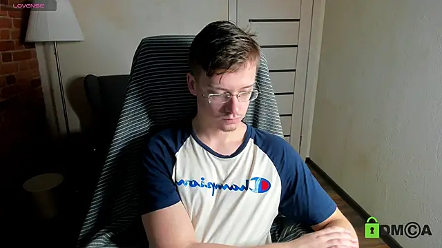 Harm Dick online show from 11-30-25, 01:23