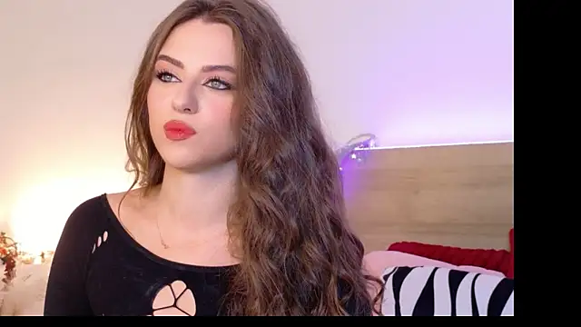 Sienna Voss online show from 11-21-25, 07:57