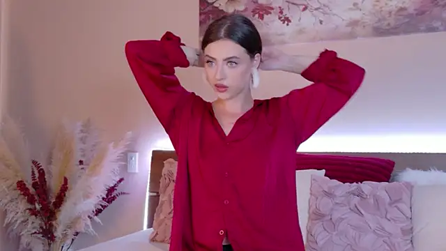 Sienna Voss online show from 05-10-26, 11:39