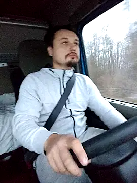 Amberdual online show from 11-25-25, 06:25