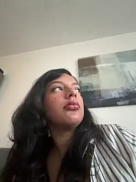 Snapshot of allybluee777 chatting on 06-15-26, 11:37 allybluee777 online show from 06-15-26, 11:37