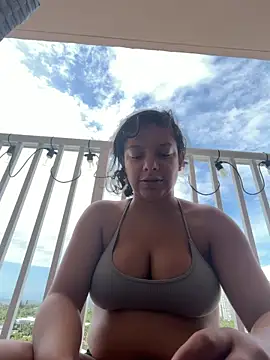 Snapshot of allybluee777 chatting on 06-19-26, 02:45 allybluee777 online show from 06-19-26, 02:45