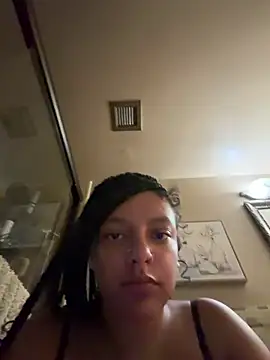 Snapshot of allybluee777 chatting on 07-09-26, 03:40 allybluee777 online show from 07-09-26, 03:40